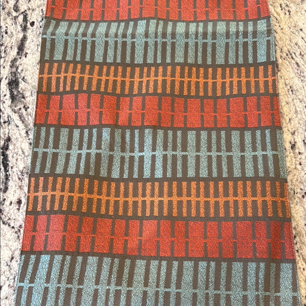 Stylish Multicolor Table Runner